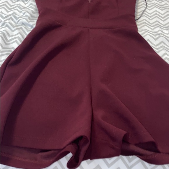 Guess Romper - Picture 2 of 3